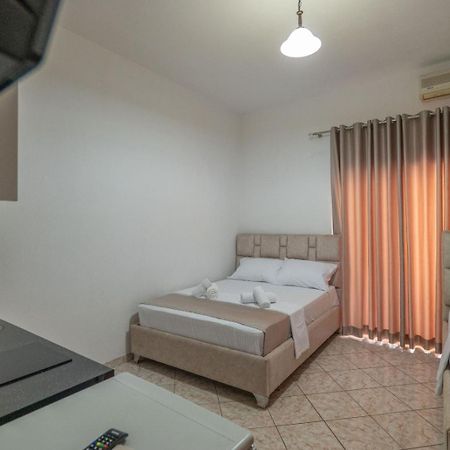 Hotel Vila Vilson Sarande Exterior photo