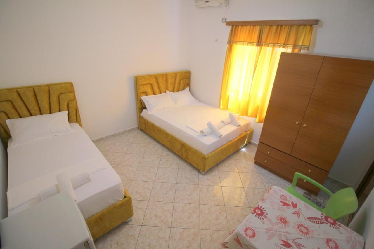 Hotel Vila Vilson Sarande Room photo