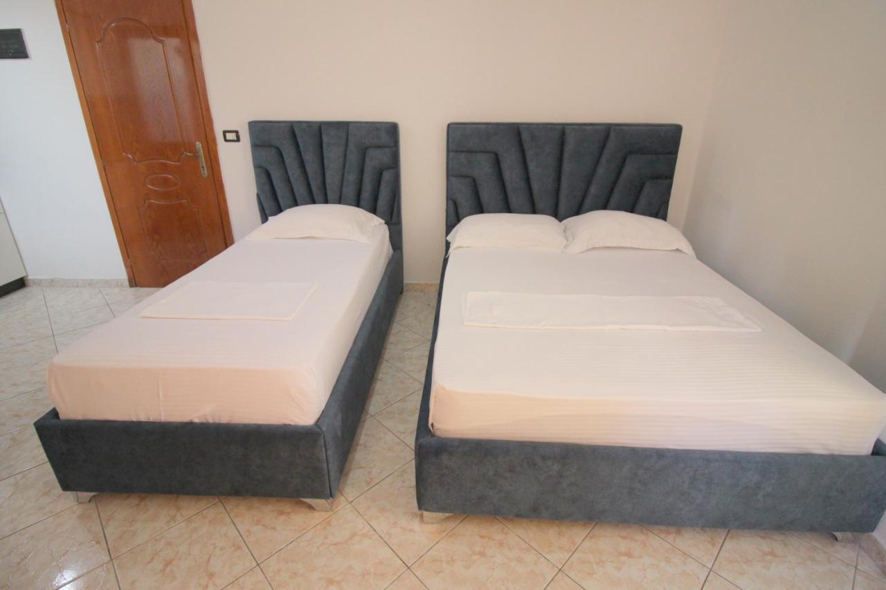 Hotel Vila Vilson Sarande Exterior photo
