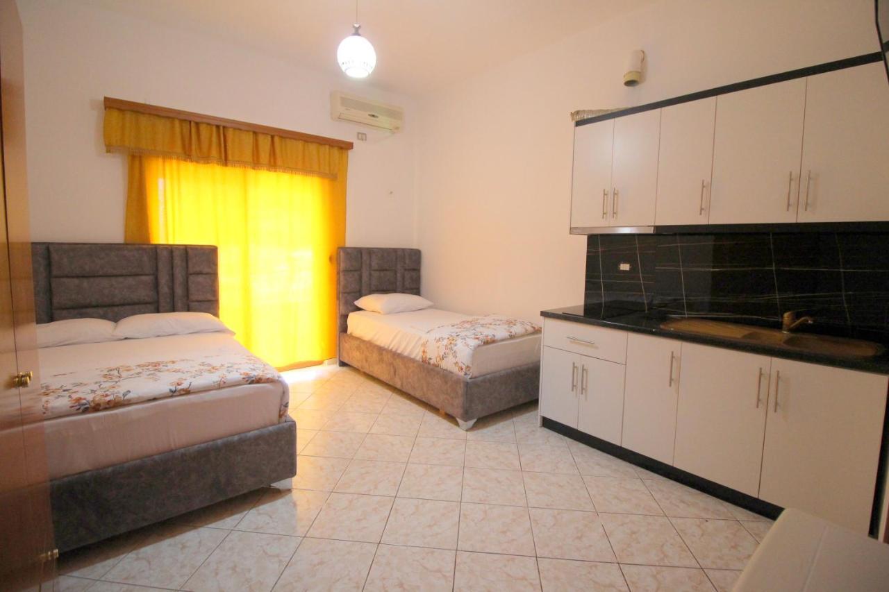 Hotel Vila Vilson Sarande Exterior photo