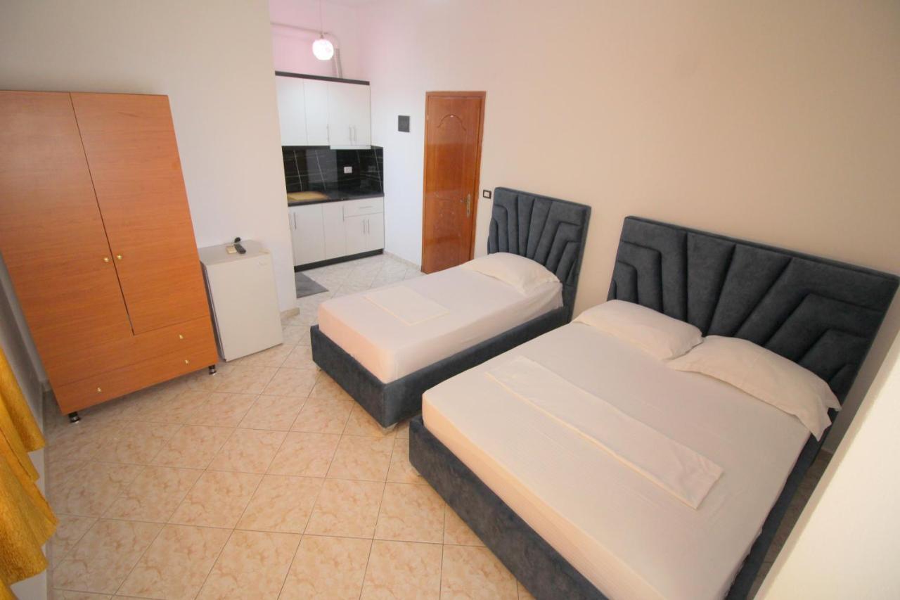 Hotel Vila Vilson Sarande Exterior photo