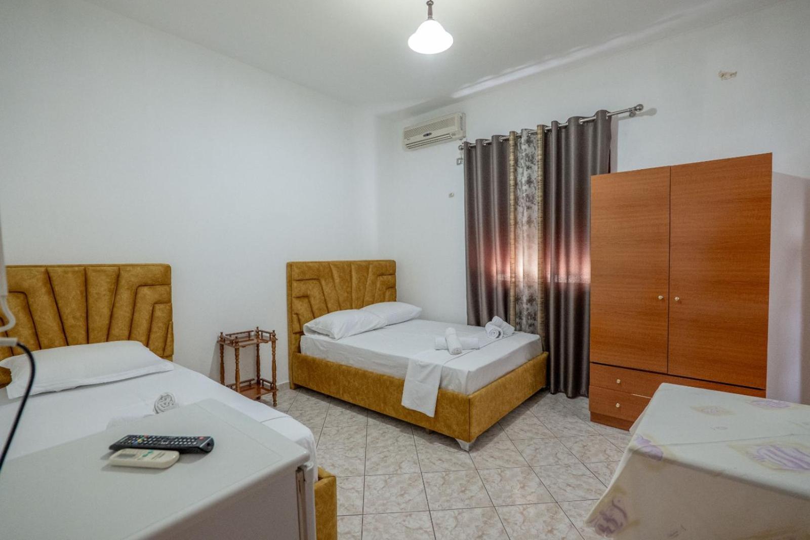 Hotel Vila Vilson Sarande Exterior photo
